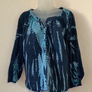 Bandolino Navy and Aqua Medium Top